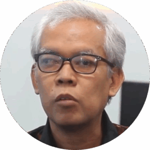 Ahmad Kamsyakawuni, S.Si., M.Kom. 